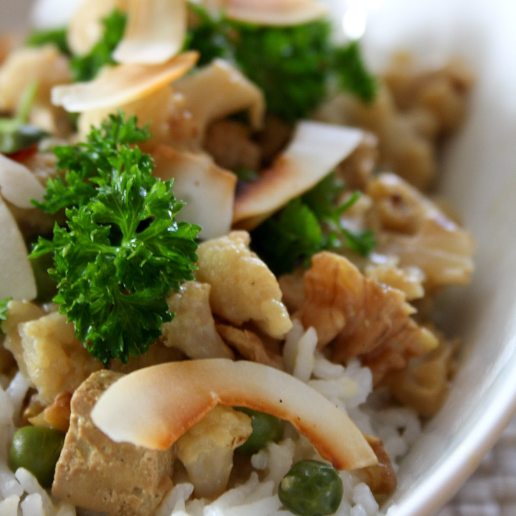 Blumenkohl-Curry mit Tofu und Reis - The Vegetarian Diaries