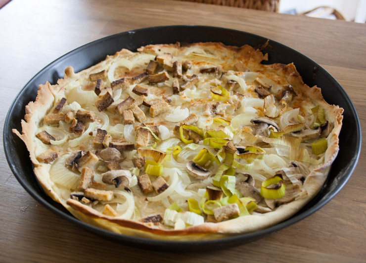 vegetarischer Flammkuchen mit Räuchertofu – The Vegetarian Diaries