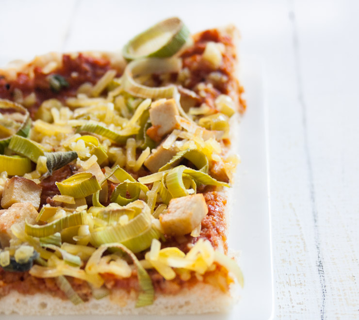 Lauch-Räuchertofu-Pizza - The Vegetarian Diaries