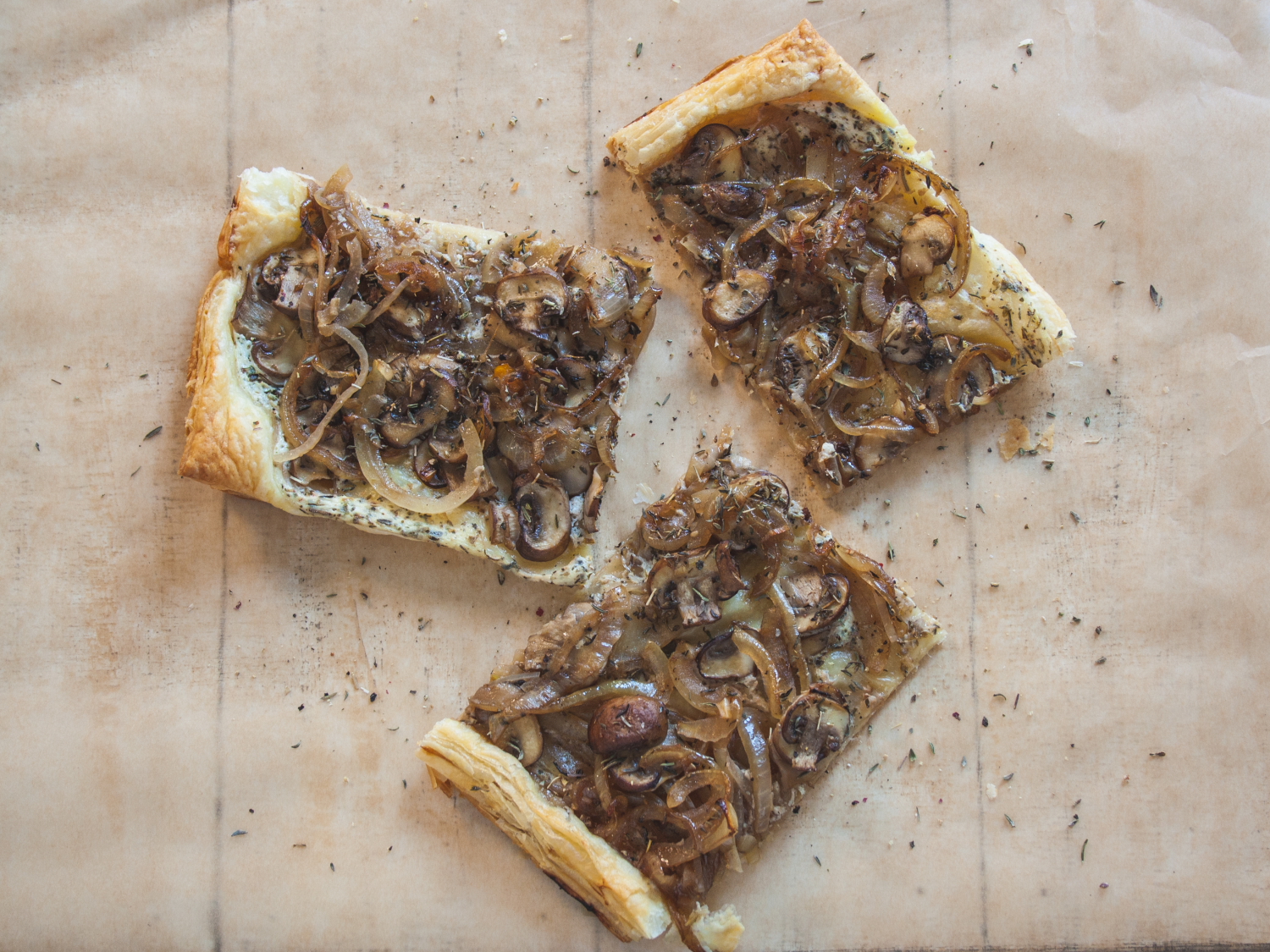 blätterteig-zwiebel-pizza-vegan – The Vegetarian Diaries