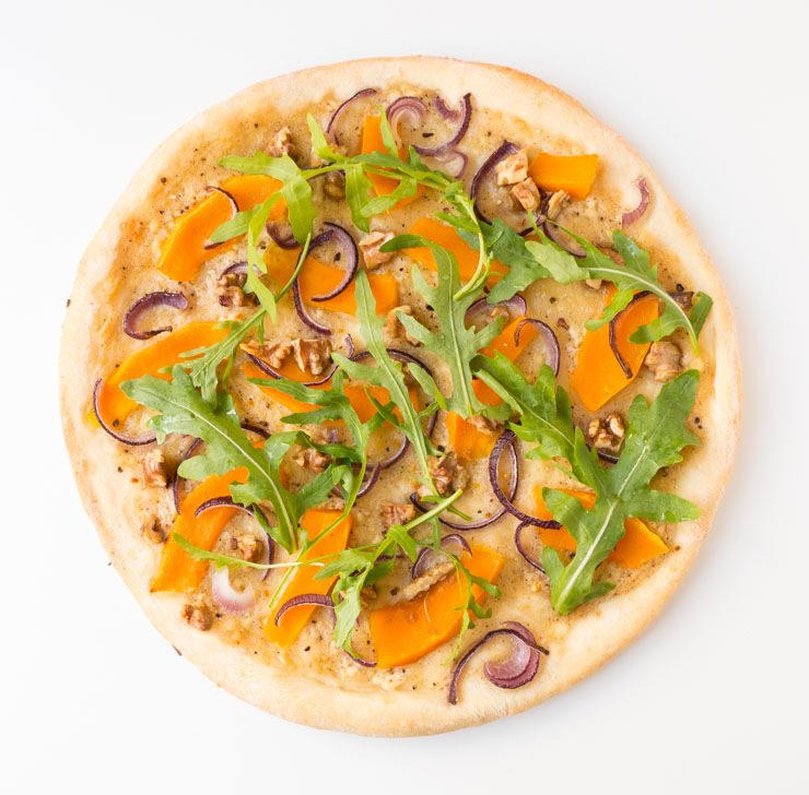 Vegane Kurbis Pizza Mit Walnussen The Vegetarian Diaries