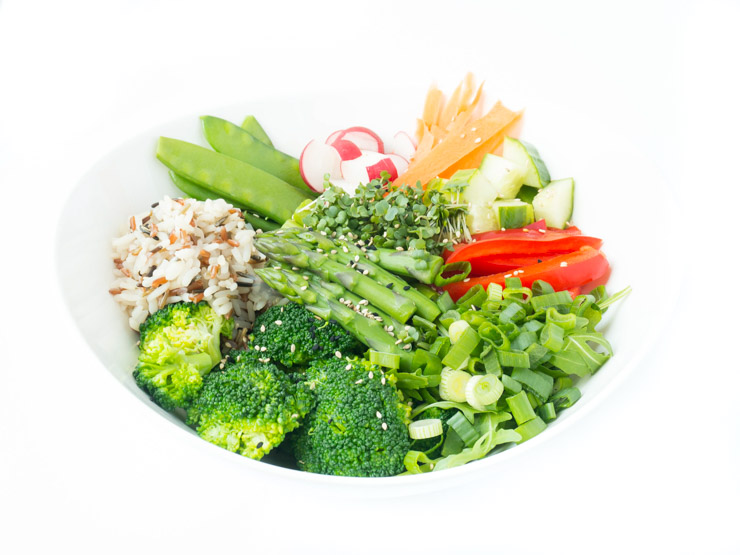 schnelle Bowl mit Spargel, Zuckerschoten gesund und einfach - The Vegetarian Diaries