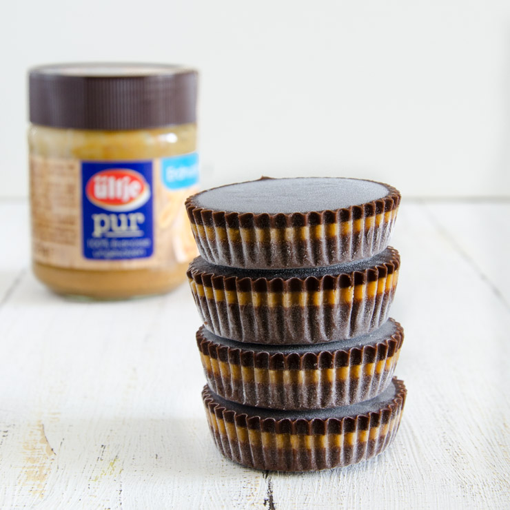 Peanut Butter Chocolate Cups - The Vegetarian Diaries